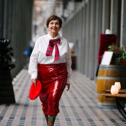 Susanne ackstaller texterella bonprix roter pailettenrock-6407 kopie klein-2