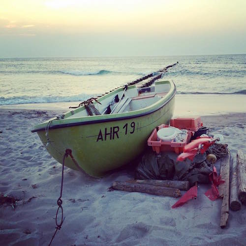 Boot am Strand von Ahrenshoop