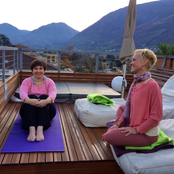 ImperialArt: Yogastunde auf dem Hoteldach